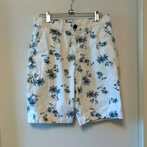 28" waist short